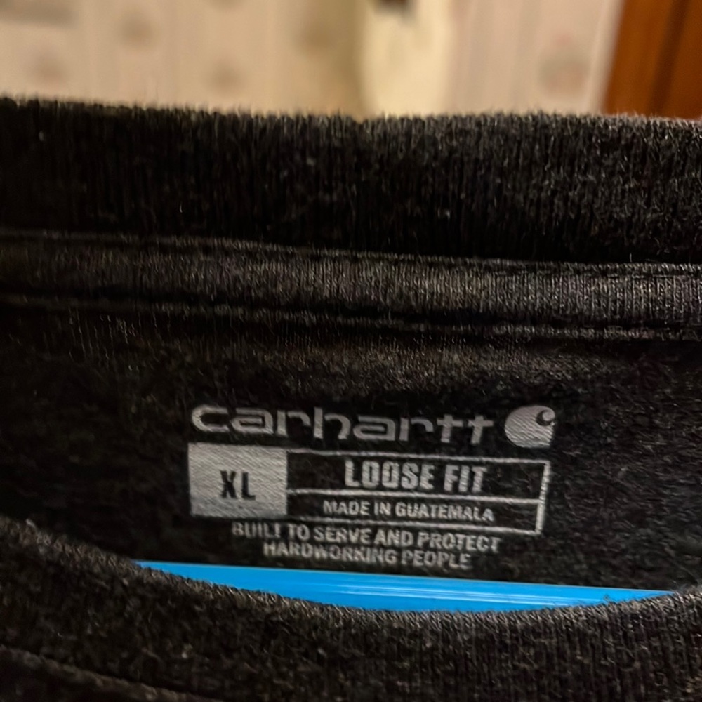 Selling a brand, new longsleeve, call heart, extra large, loose fit